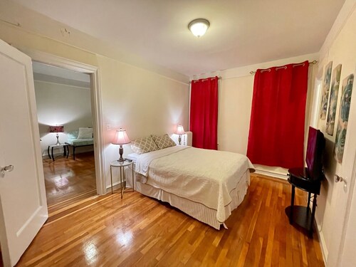 One Bedroom Apartment In Manhattan