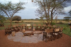 Exterior - Ikoma Bush Camp (Serengeti)