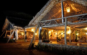 Front of property - Ikoma Bush Camp (Serengeti)