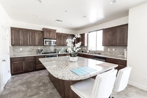 Contemporary house in a great location.