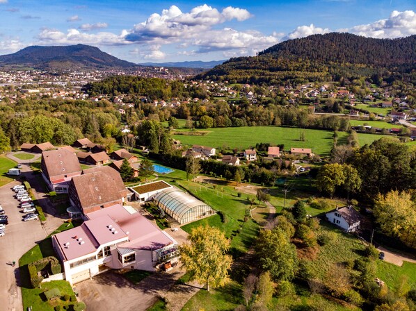 Comfort Twin Room, 2 Single Beds, Balcony | Mountain view