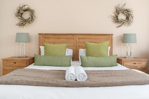 3 bedrooms, in-room safe, laptop workspace, iron/ironing board