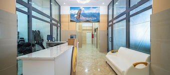 Eagle Town Service Apartment