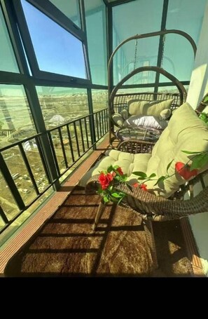 Deluxe Apartment | Terrace/patio