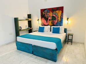 Moi Twin Room | Blackout curtains, iron/ironing board, bed sheets - MOI Galle Fort by DBI (Galle)
