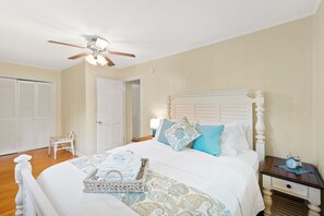 3 bedrooms, desk, iron/ironing board, free WiFi - Stonemont Farm Cottage with Hot Tub! in Keswick near Vineyards (Keswick)