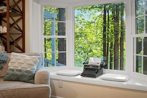 Interior - Stonemont Farm Cottage with Hot Tub! in Keswick near Vineyards (Keswick)
