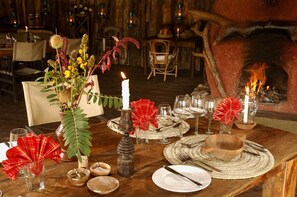 In-room dining - Crater Forest Tented Lodge (Karatu)