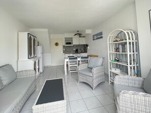 TV - House 150m from beach, 2 bedrooms, pool & WiFi, parking (Bretignolles-sur-Mer)