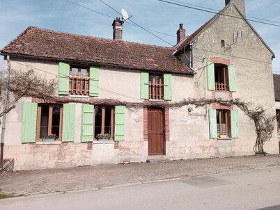 Maison DE Campagne AU Calme à 25 min de Provins