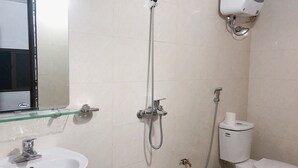 واي فاي مجانًا وملاءات أسرّة
