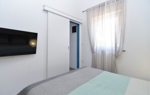 1 bedroom, internet - House 2195/57155 (Istria - Peroj), 700m from the beach (Peroj)