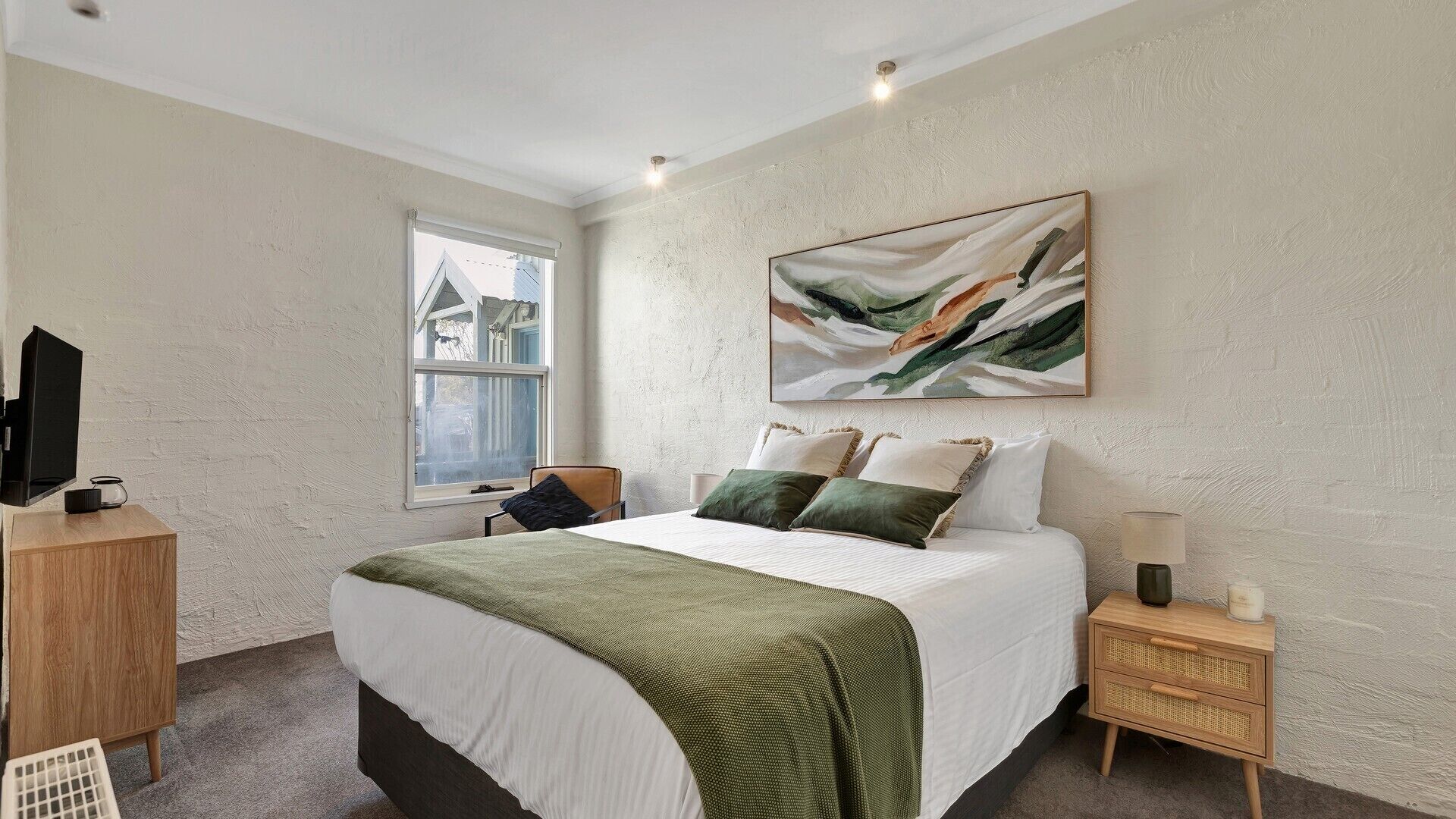 2 bedrooms