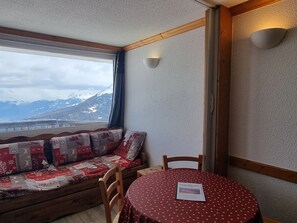 Interior - Comfortable Slope-side Studio, Pets Allowed (Plagne Aime 2000)
