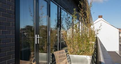 Rooftop city centre location, luxury styling and superior amenities