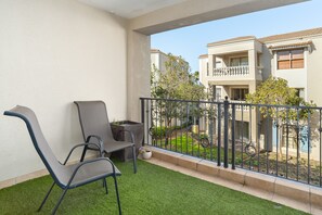 Deluxe Apartment | Balcony - Formosa 202 (Cape Town)