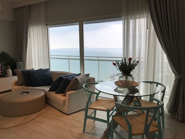 Family Condo | Living area