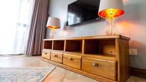 Living area - Villa Karibu Serviced Apartments (Kampala)