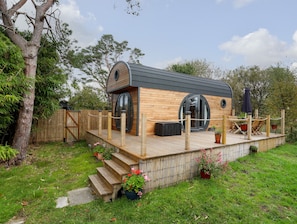 Cottage | Front of property - The Hideaway Pod (Criccieth)