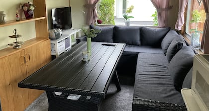 Idyllisches Ferienhaus abseits vom GroĂstadtlĂ€rm direkt am MĂŒritzarm