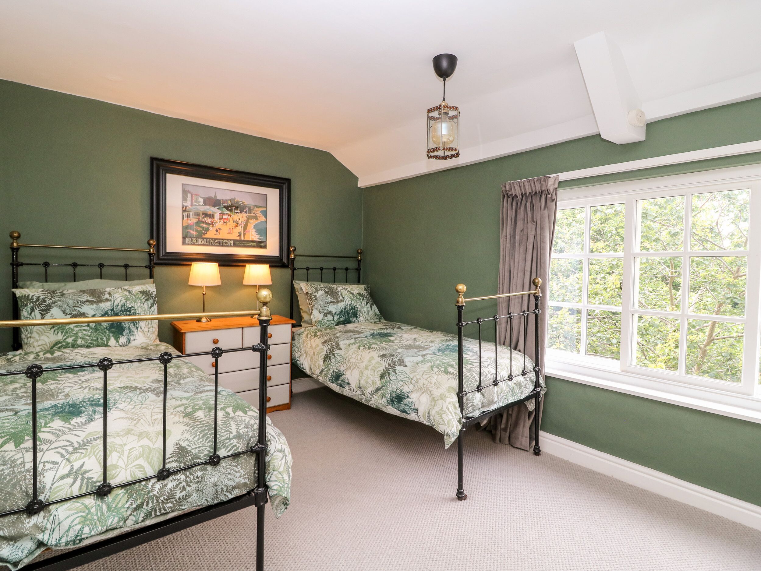 2 bedrooms, free WiFi, individually decorated, individually furnished