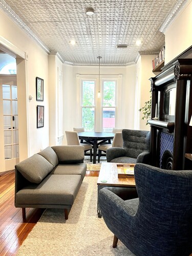 Elegant, Historic Townhouse in Heart of DC