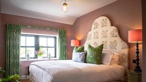 Luxury Suite - The White Lion (Cowbridge)