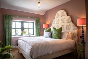Luxury Suite | 1 bedroom, individually decorated, individually furnished, desk - The White Lion (Cowbridge)