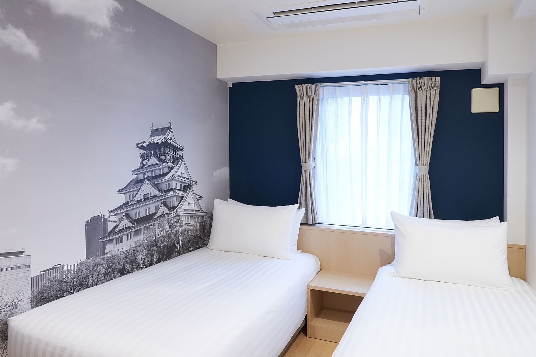 In-room safe, desk, laptop workspace, free WiFi