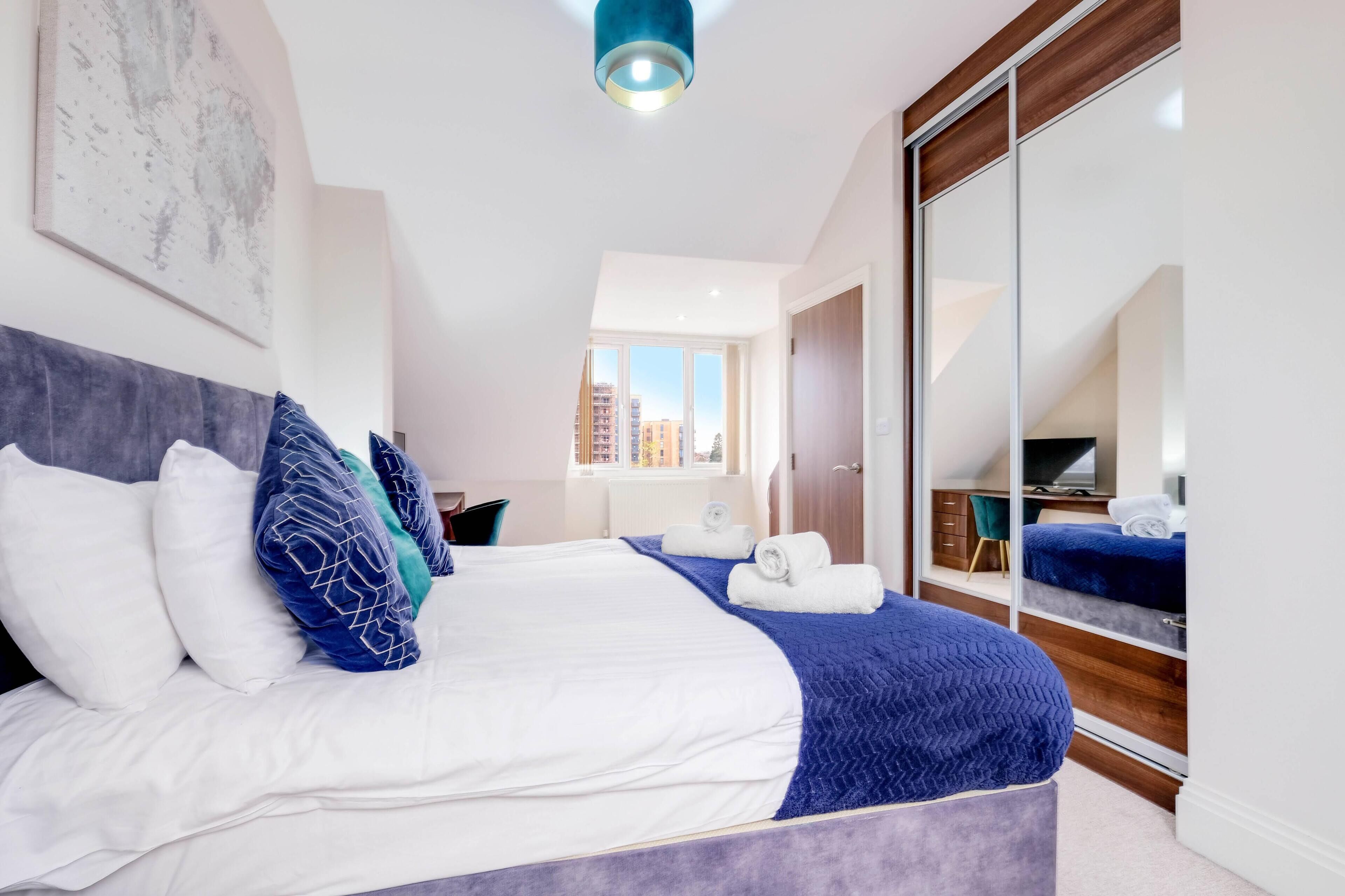 Hus – basic | 4 soverom, allergitestet sengetøy og skrivebord for bærbar PC