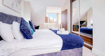 Town Center 4 Bedroom 4 bathroom House