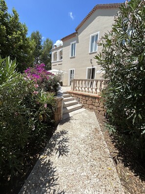Comfort Suite, 1 King Bed with Sofa bed, Terrace, Garden View | View from room - Villa Cavalieri Country Hotel (Pula)