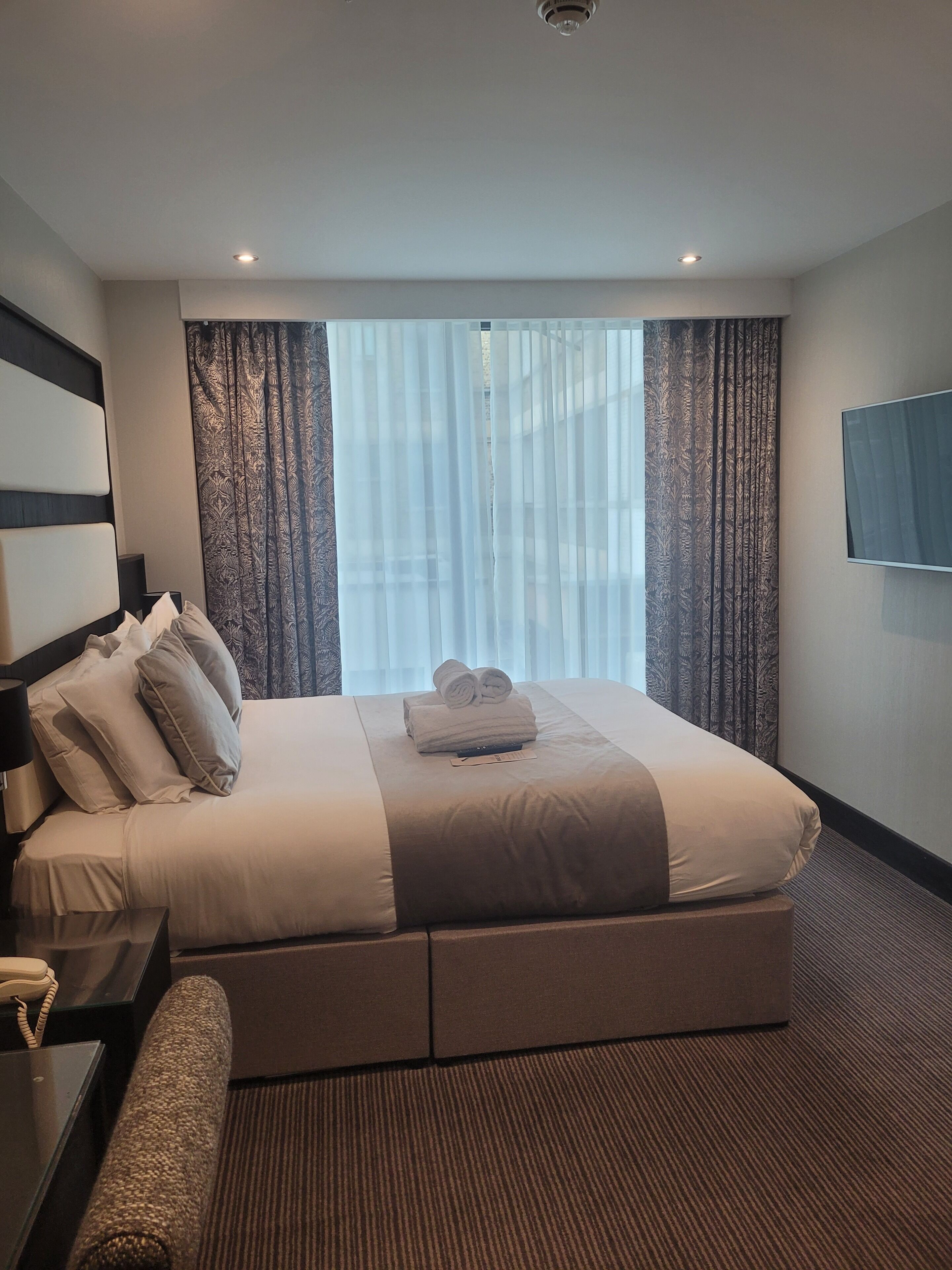 In-room safe, desk, laptop workspace, blackout drapes