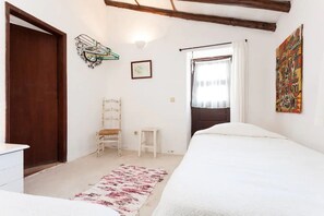 2 soverom, reiseseng for barn, wi-fi (inkludert) og sengetøy