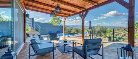 Villa | Terrace/patio