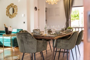 In-room dining - Villa Skyfall (Bibinje)