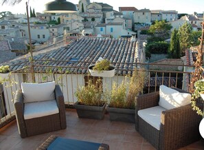 Property grounds - Duplex & Rooftop (Mazan)