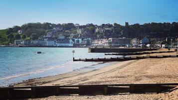 Beach nearby, beach towels