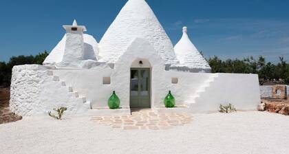 Villa 'Trullo Cimì Mediterranea Relais' avec piscine privée, Wi-Fi et climatisation