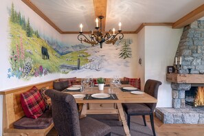 Dining - Two bedroom apartment, recently renovated with great style.<br><br>The apartment is distributed as follo (Verbier)