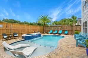 Beheizter Pool