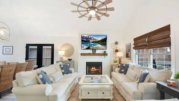 TV connectée, cheminée