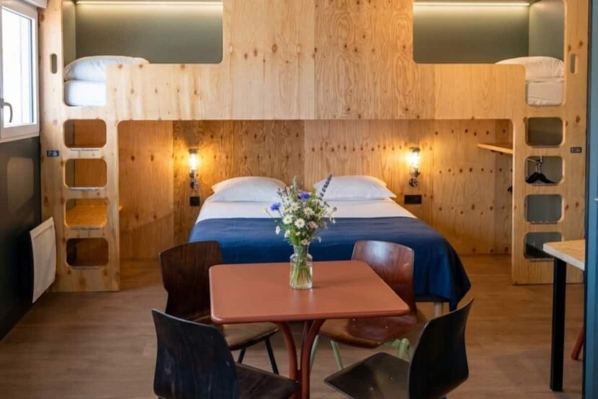 Eklo Famille 6 personnes | Espace de travail pour ordinateur portable, chambres insonorisées