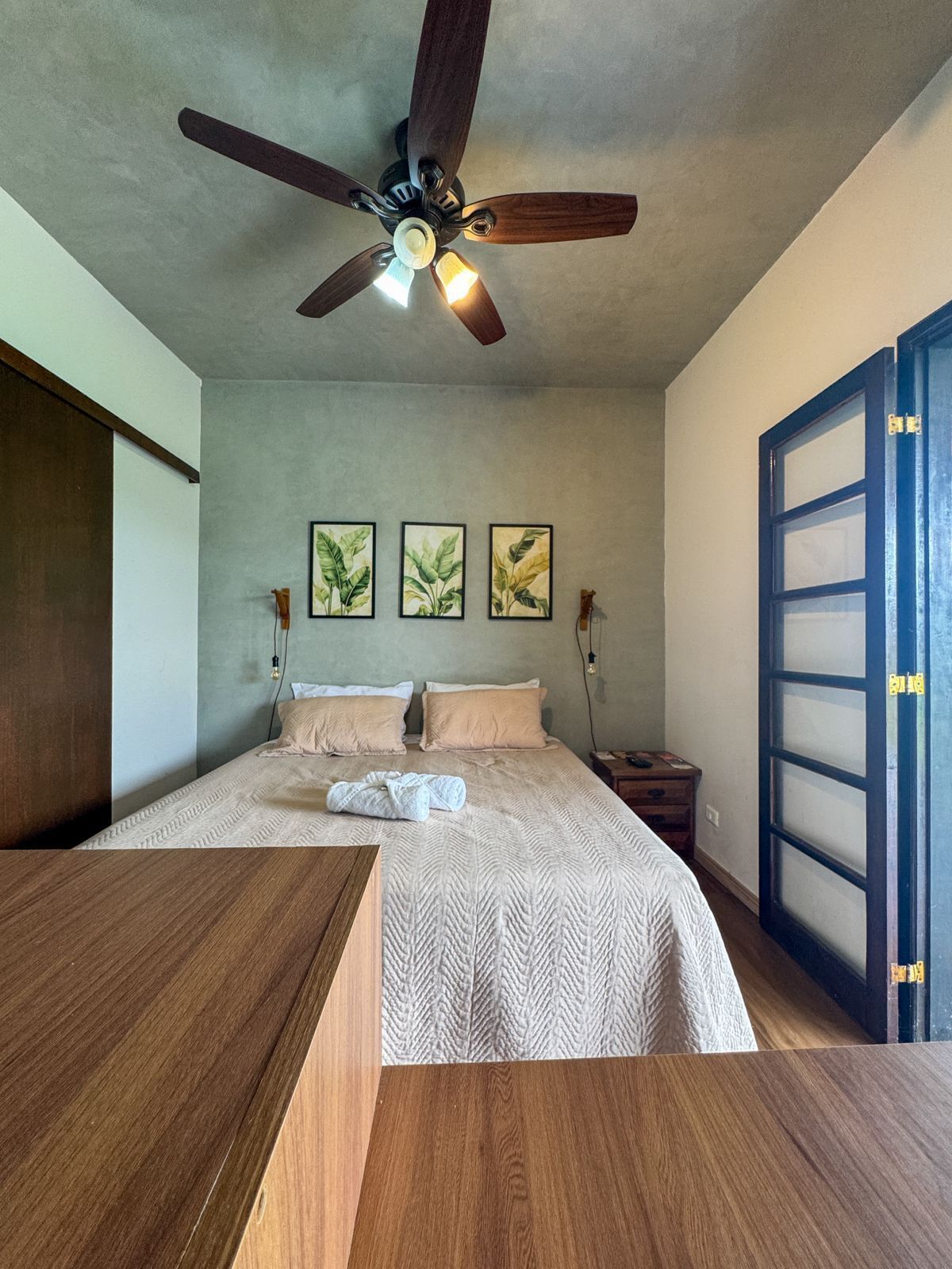 Family Apartment | Peralatan tempat tidur hipoalergenik, bar mini, cadar katil 