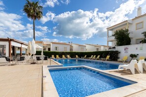 Outdoor pool - Ory Apartment, Wifi, Swimming Pool !new! (Albufeira)