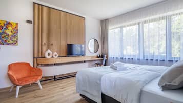 Junior Studio Suite