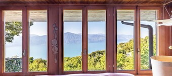 Villa Franca San Zeno avec vue sur le lac, jardin et Wi-Fi.