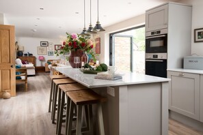 Interior - PARTRIDGE LODGE - A fabulous holiday home, sleeps 10, close to the Moors & Dales (Northallerton)