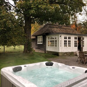 Deluxe Cottage