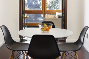 Basic House | In-room dining
